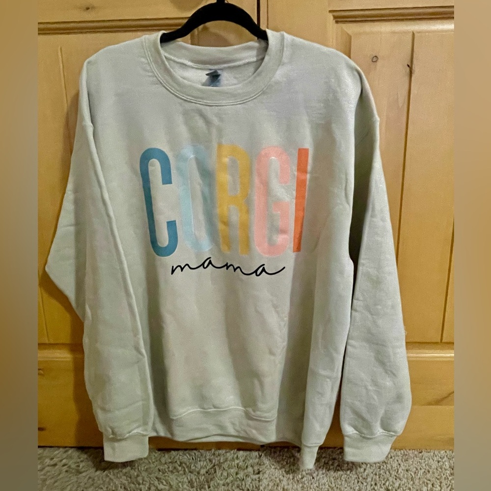 Beige/sand color Corgi Mama Graphic Sweatshirt